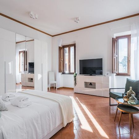 The Best Rent - Four-Room Apartment A Few Steps From The Trevi Fountain المظهر الخارجي الصورة