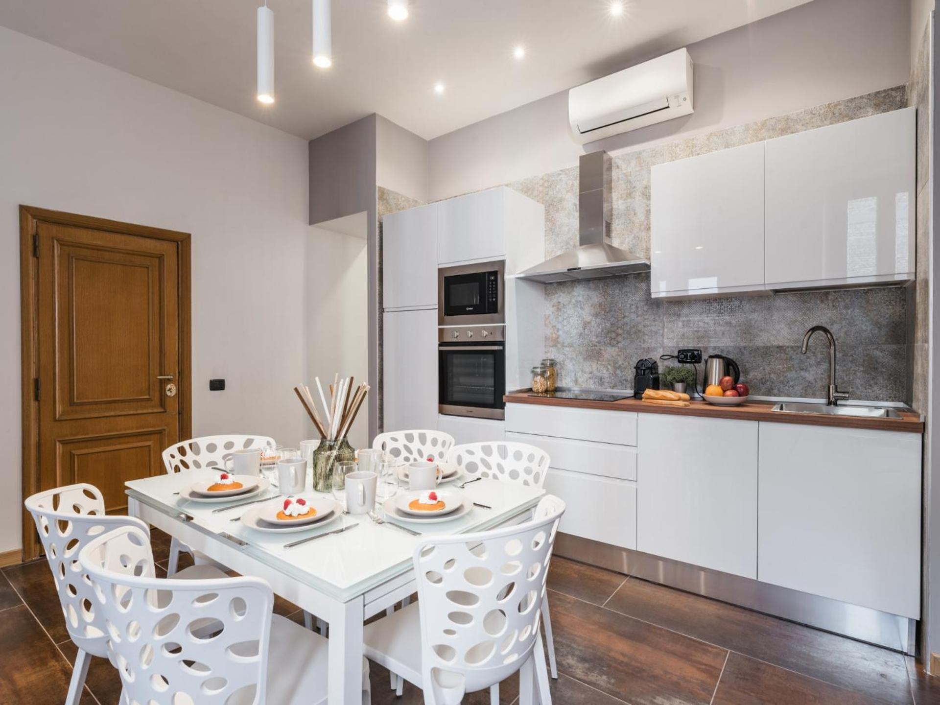 The Best Rent - Four-Room Apartment A Few Steps From The Trevi Fountain المظهر الخارجي الصورة